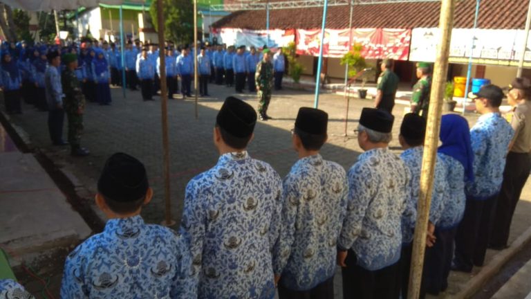 Upacara Pengibaran Bendera Merah Putih Tujuh Belasan pada bulan Juni Tahun 2019